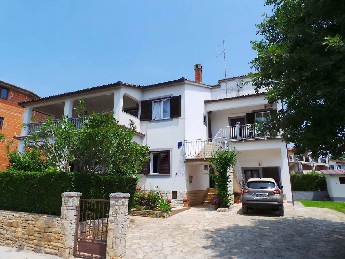 Apartment In Medulin With Four-Bedrooms 1 كرواتيا