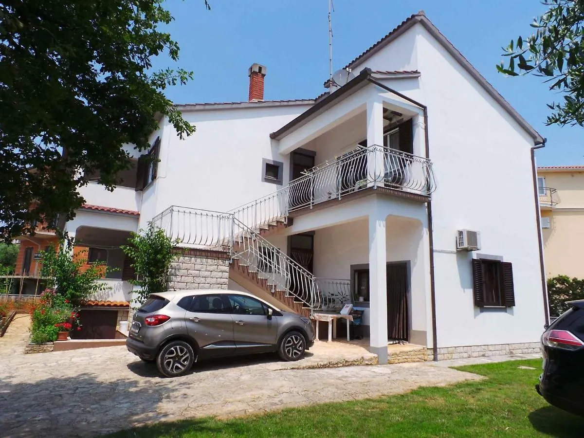 Apartment In Medulin With Four-Bedrooms 1 كرواتيا